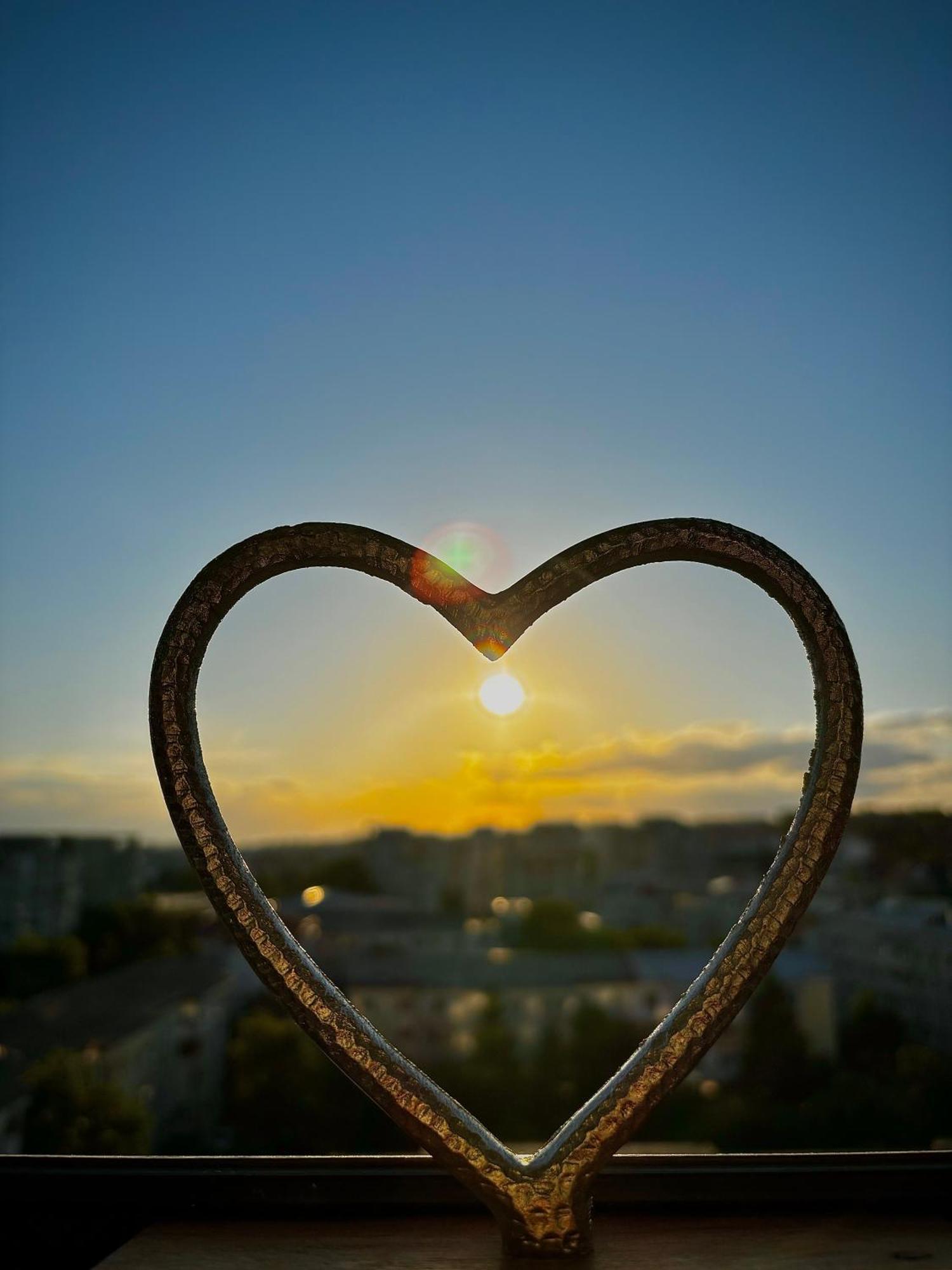 Taste Of Iasi - Two Room Apartment - Central - Sunset Touch Buitenkant foto